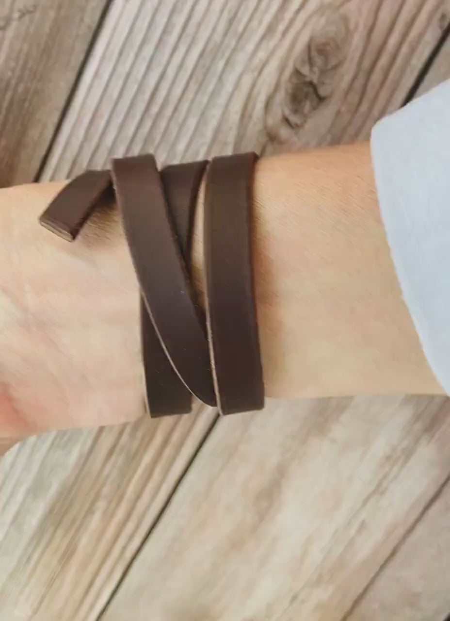 Leather Wrap Bracelet Silver Colored Honeycomb Buckle + Dark Brown