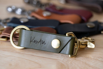 Personalized Leather Keychain Snap Clip - Key chain for keys - Black + Antique Brass - Engrave Custom Gift