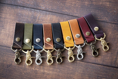 Personalized Leather Keychain Snap Clip - Key chain for keys - Black + Antique Brass - Engrave Custom Gift