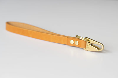 Leather Clutch Keyring Skinny Bracelet - Keychain for keys - Walnut + Brass - Purse Clip Lanyard