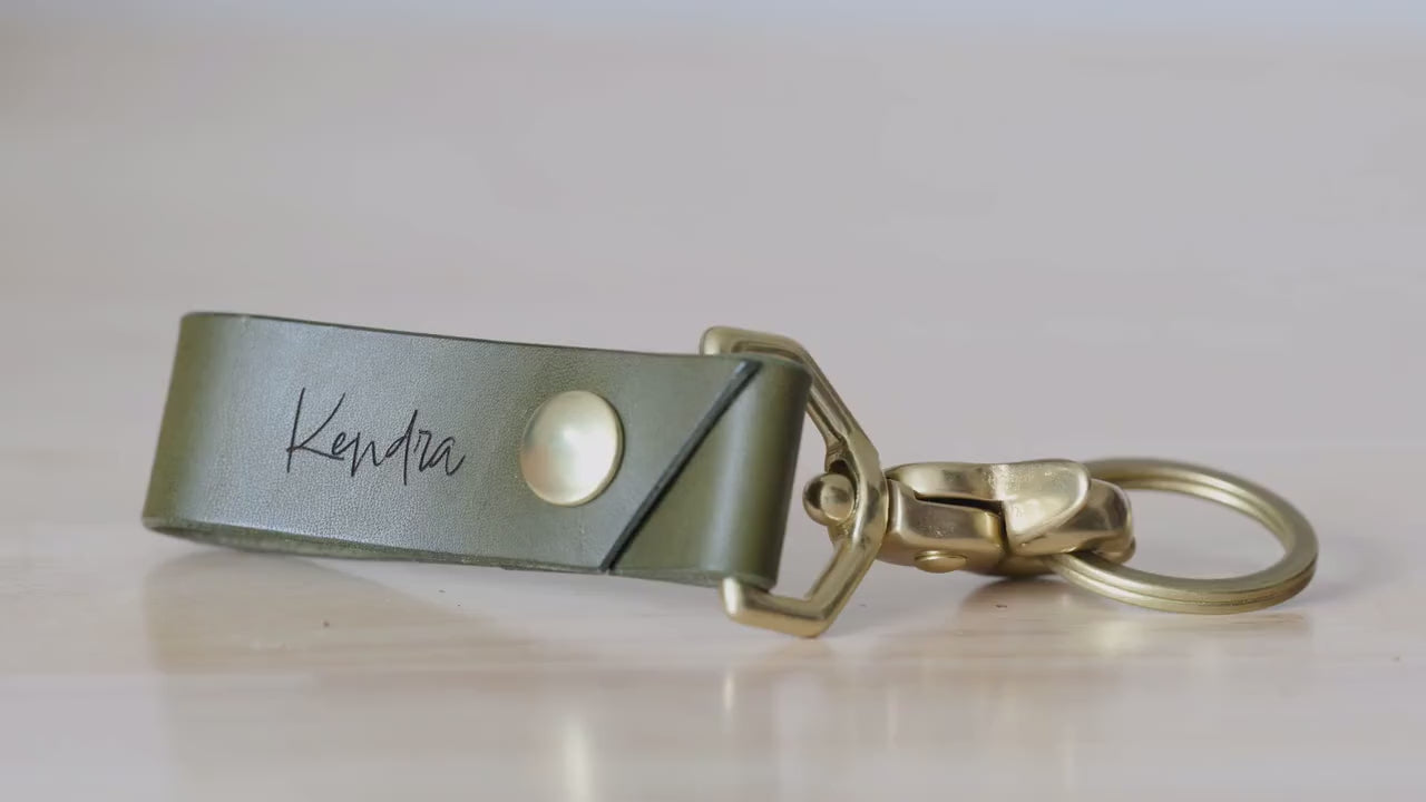 Personalized Leather Keychain Snap Clip - Key chain for keys - Black + Antique Brass - Engrave Custom Gift